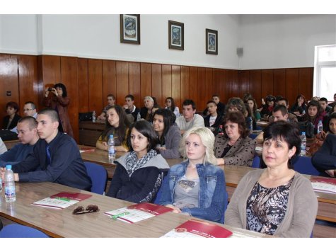 Национално ученическо състезание по счетоводство се проведе в Стопанска академия „Димитър А. Ценов”